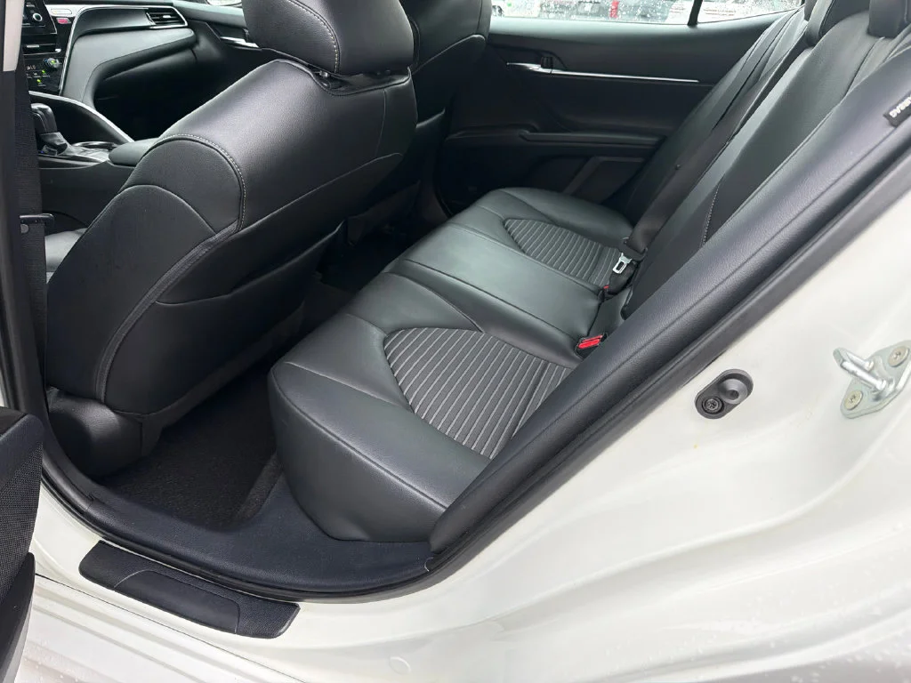 Used 2022 White Toyota SE Nightshade image 20