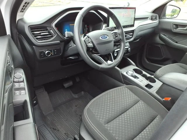 Used 2023 White Ford Active image 19