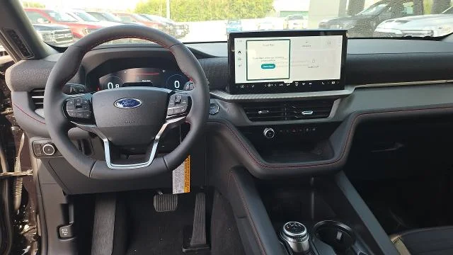 New 2026 Agate Black Metallic Ford ST-Line RWD image 26