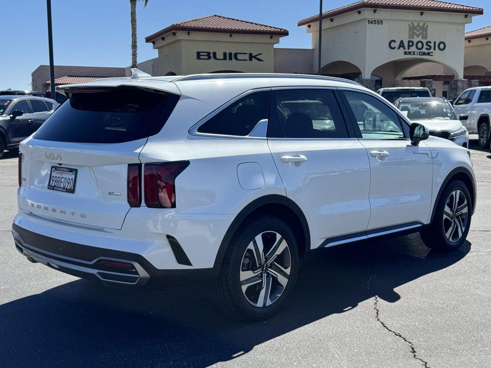 Used 2022 Snow White Pearl Kia SX image 6