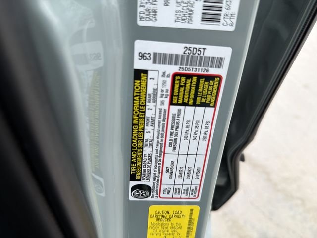 2025 Toyota Tundra Platinum - Photo 36