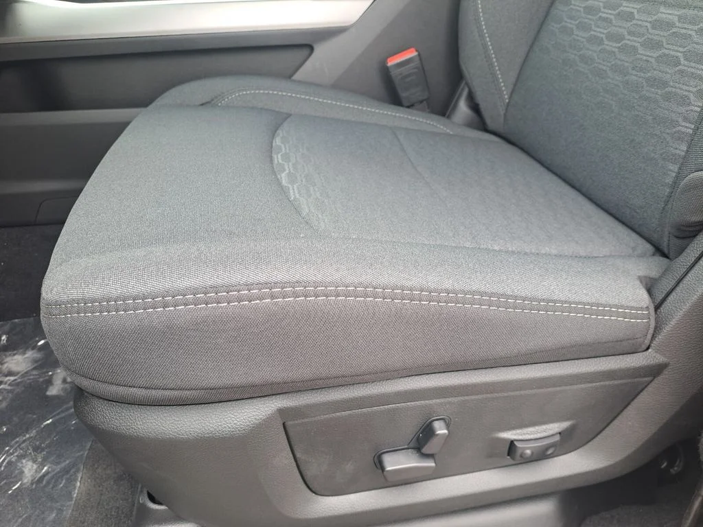 2025 RAM 2500 Big Horn - Photo 13