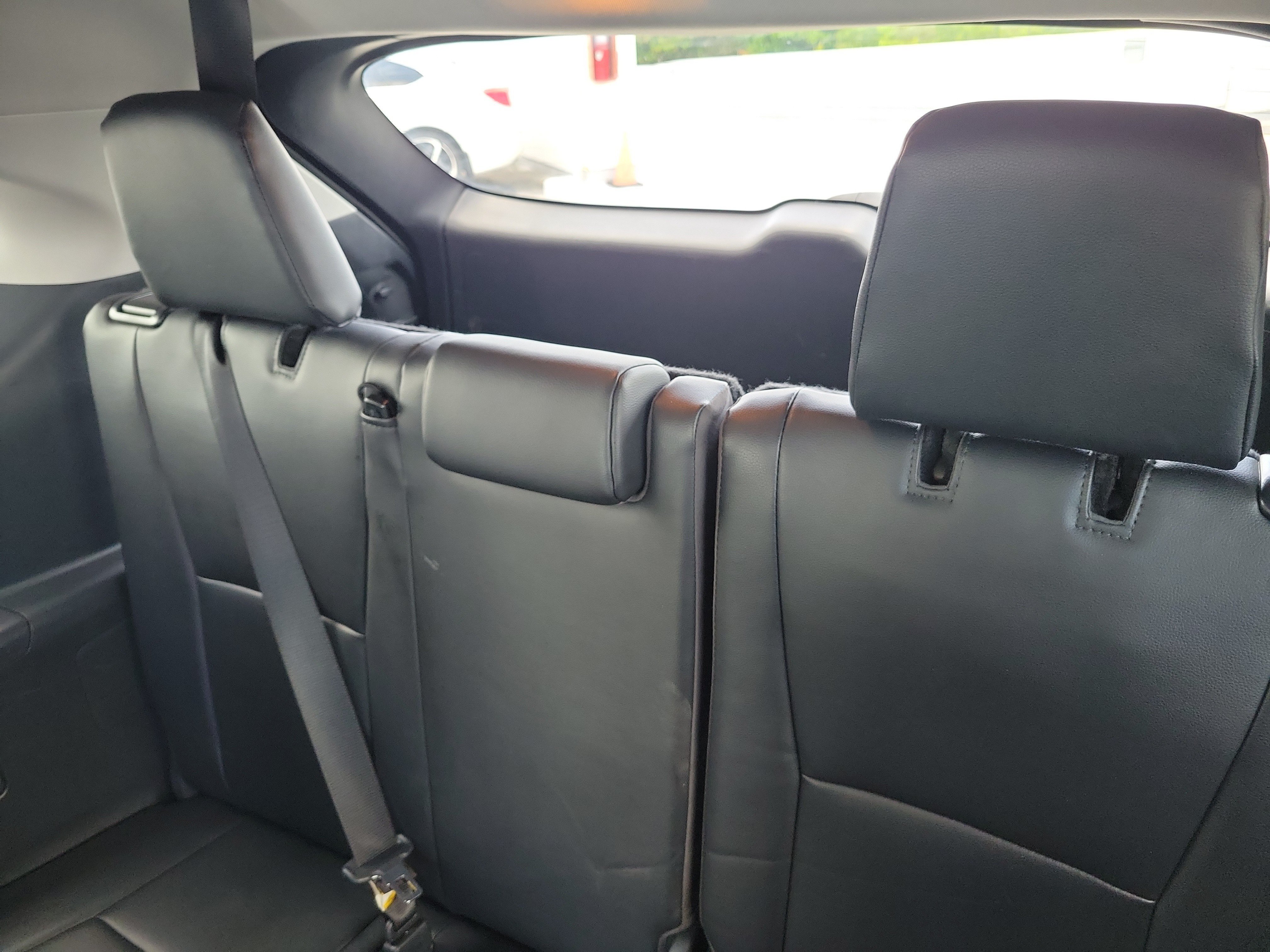 Used 2020 Billet Silver Metallic Clearcoat Jeep Altitude image 13
