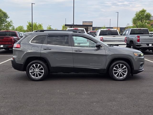 Used 2022 Gray Jeep Latitude Lux image 8