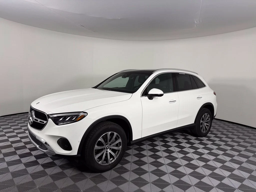 Certified Used 2026 White Mercedes-Benz GLC 300 image 3