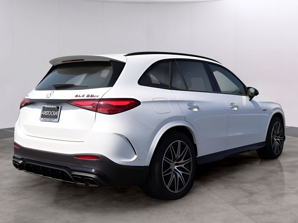 2025 Mercedes-Benz GLC AMG GLC63 S - Photo 10