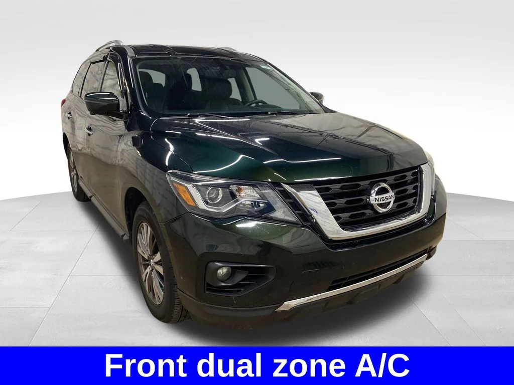 Used 2019 Green Nissan SL image 6