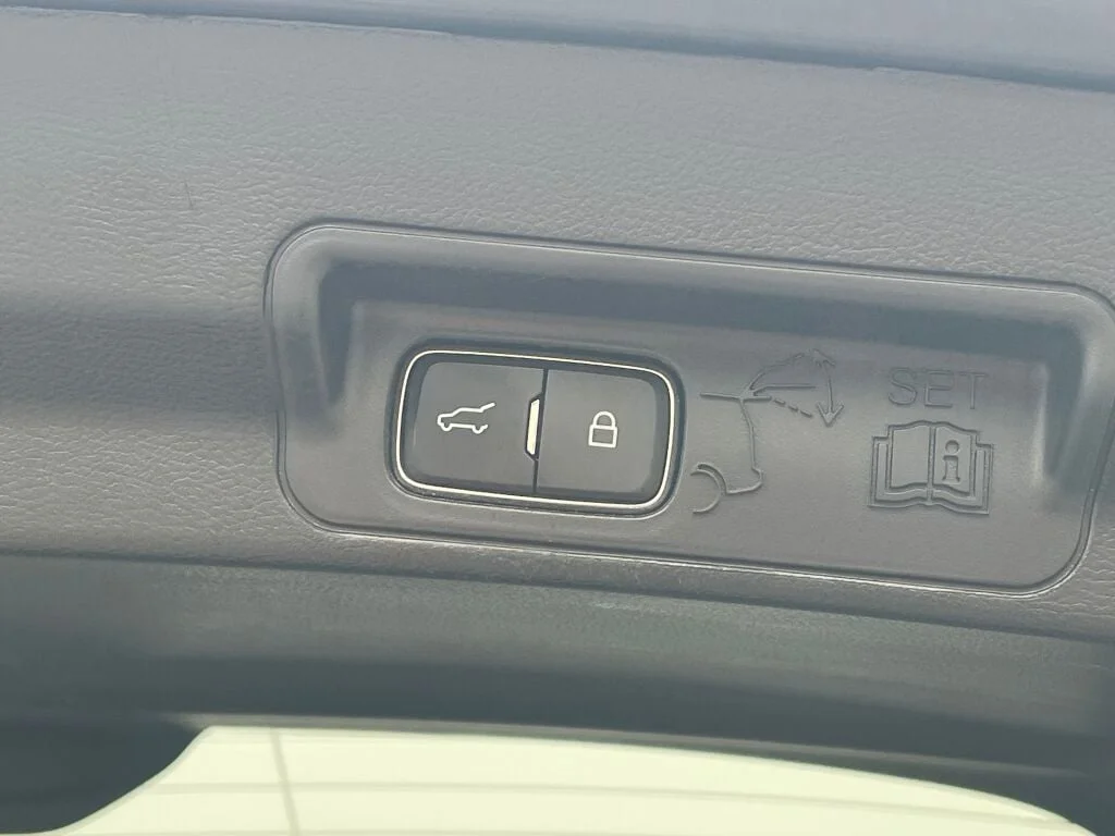 Certified Used 2022 Carbonized Gray Ford XLT image 26