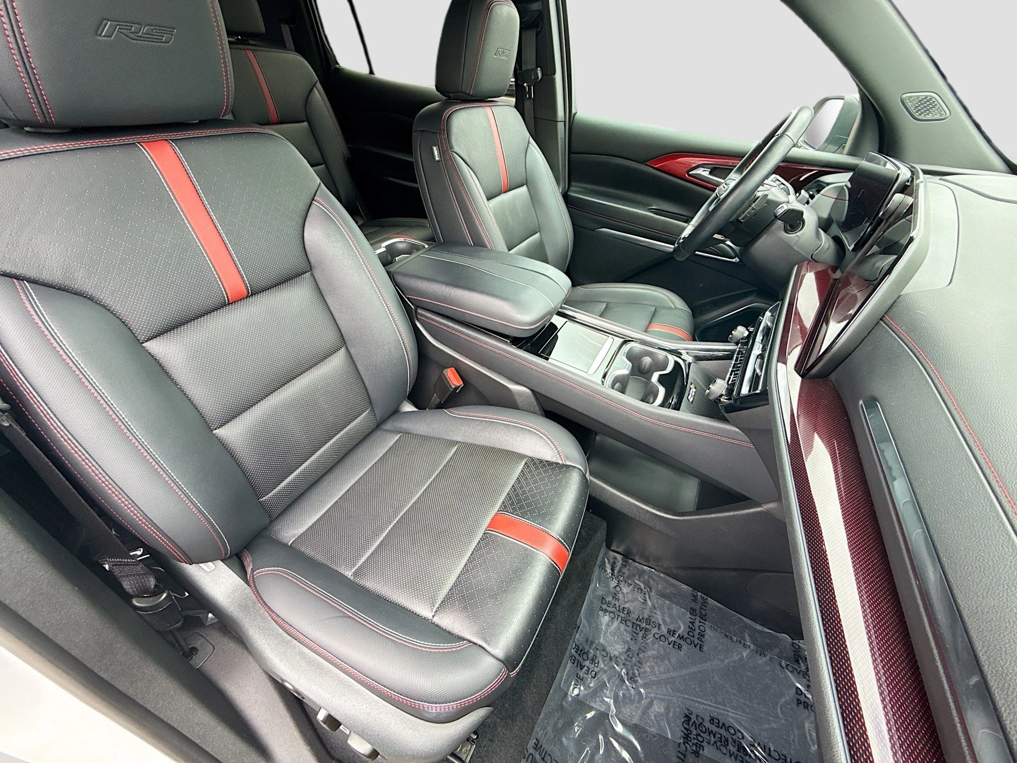 Used 2024 Iridescent Pearl Tricoat Chevrolet AWD RS image 16