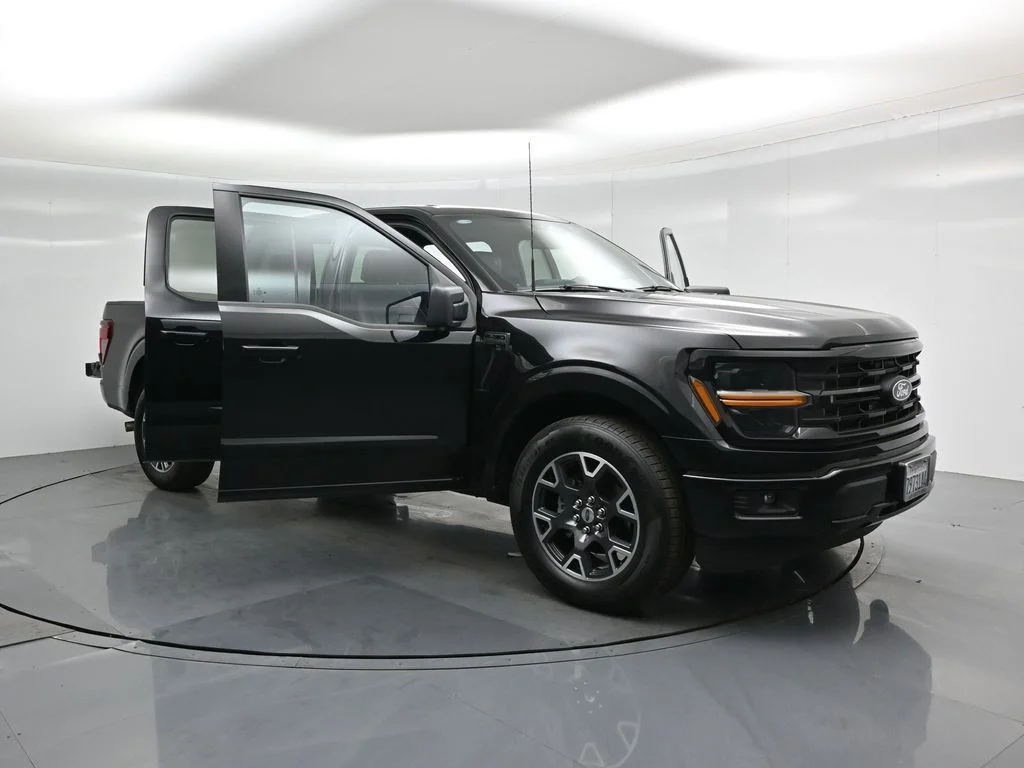 New 2024 Black Ford XLT image 29