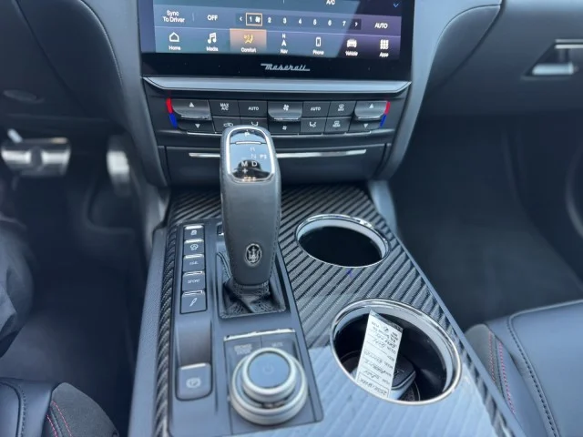 2024 Maserati Quattroporte Modena Ultima - Photo 31