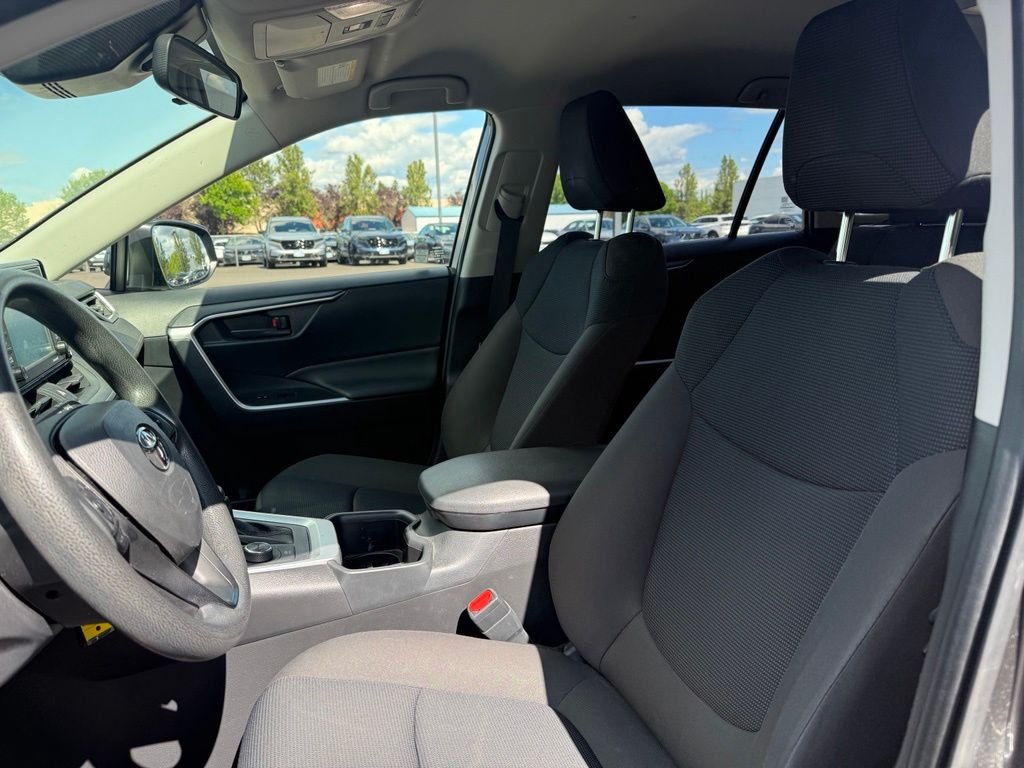 Used 2022 Magnetic Gray Metallic Toyota LE image 9
