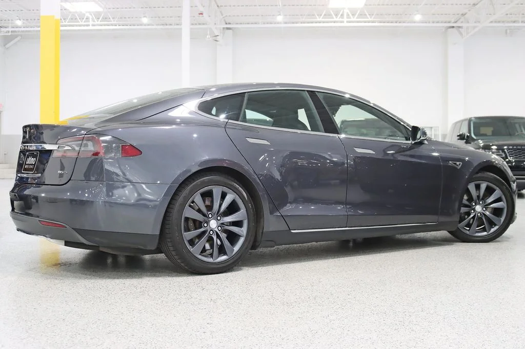 2015 Tesla Model S 85D