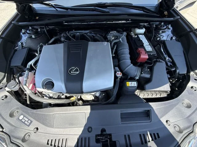 2025 Lexus ES 350 - Photo 27