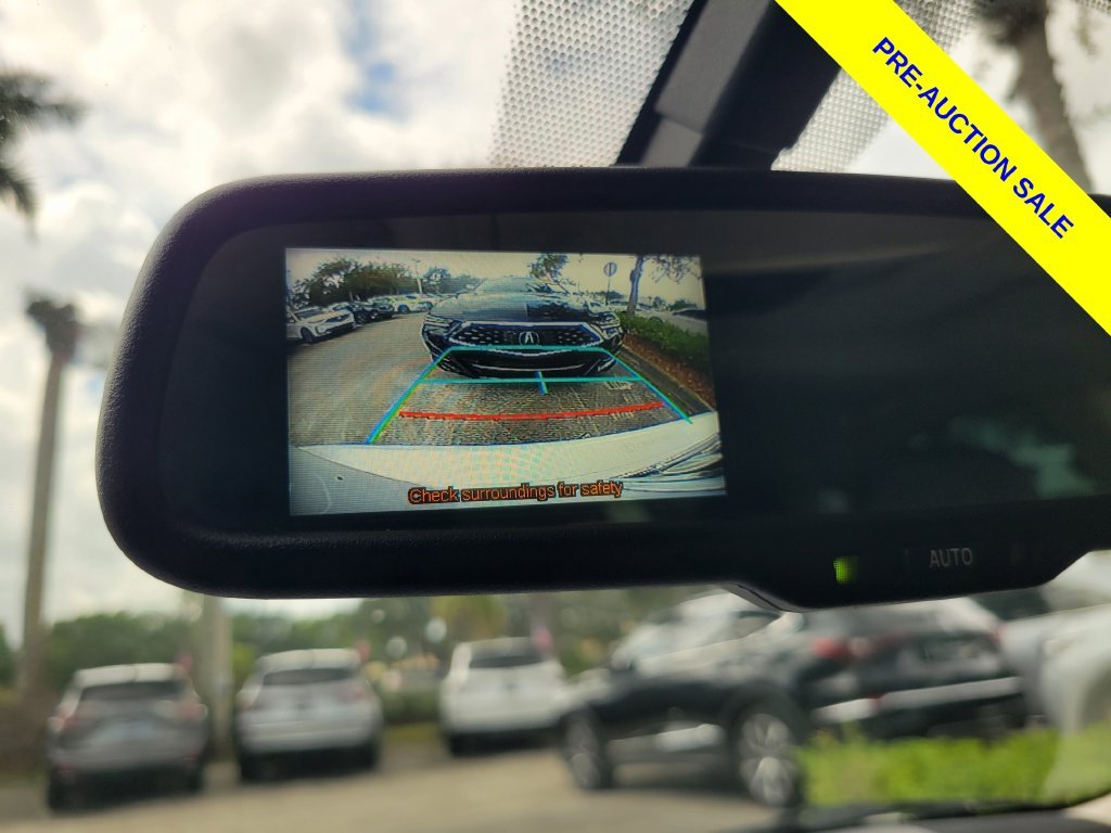 Used 2017 White Lexus 200h image 29