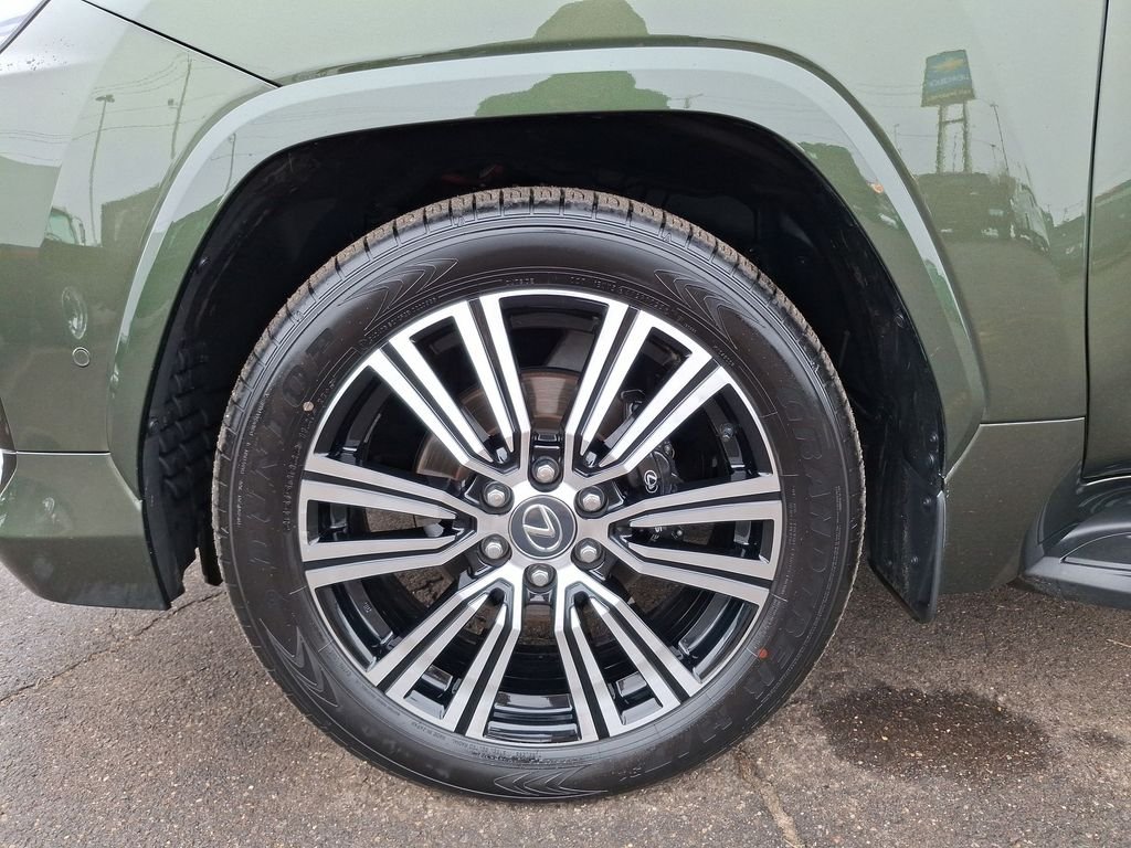 New 2025 Nori Green Pearl Lexus LX 700h LUXURY image 19