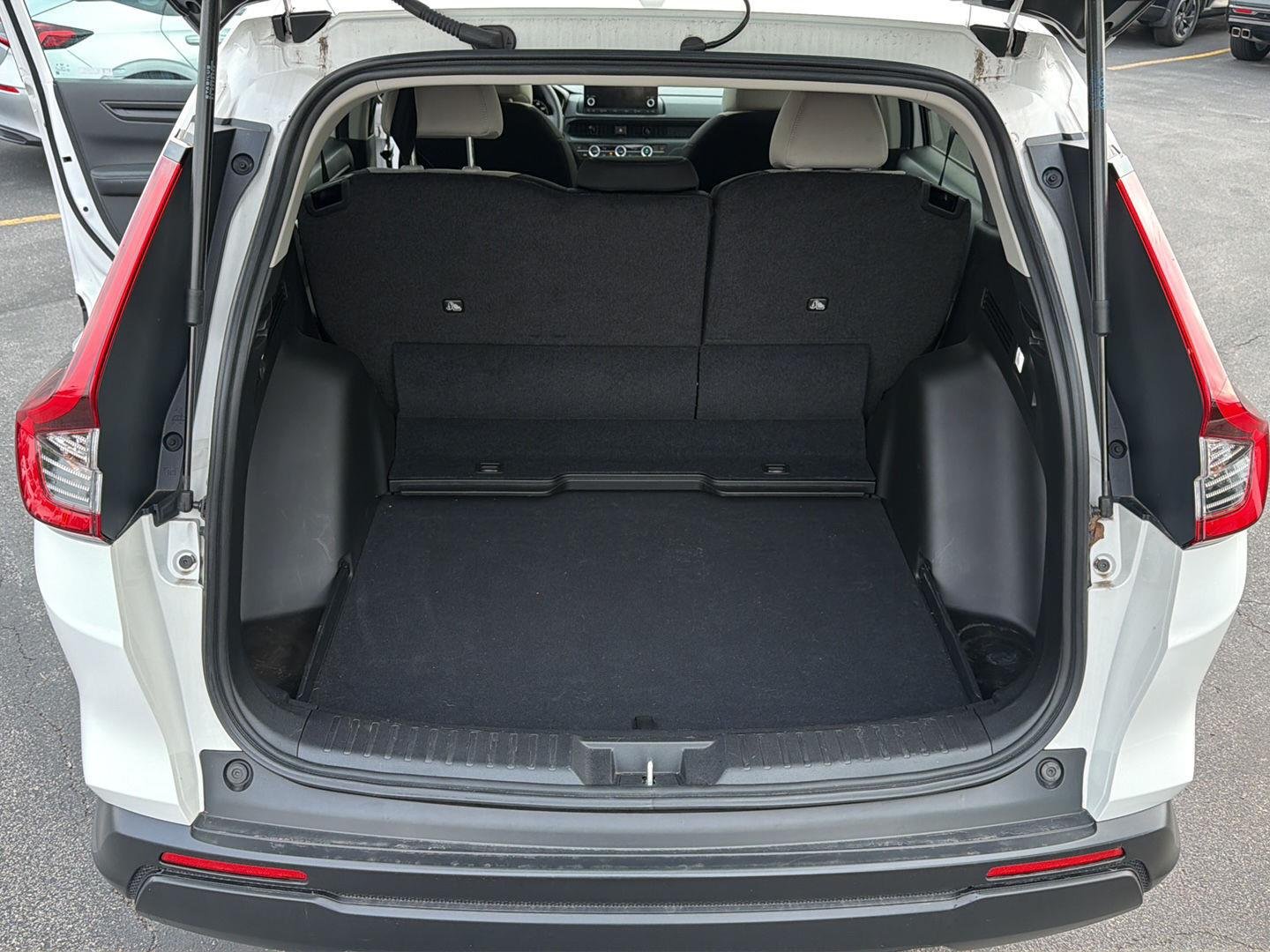 Used 2024 Platinum White Pearl Honda EX image 20