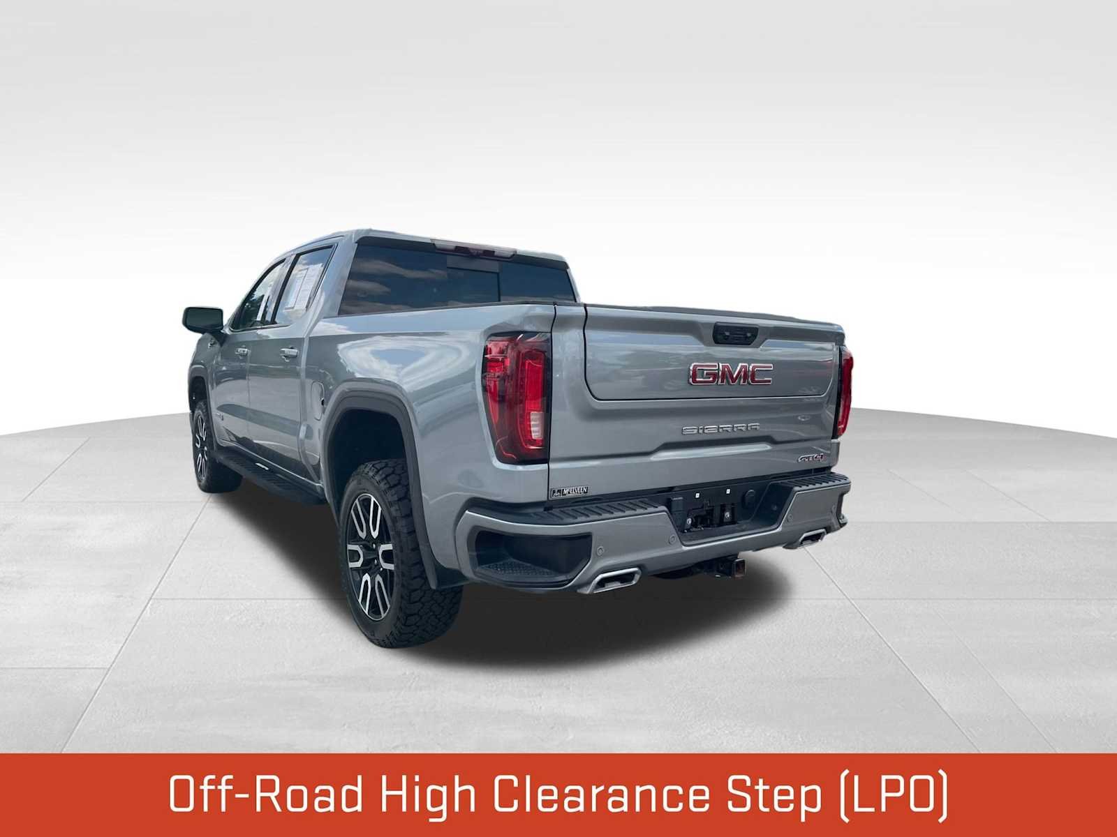 Used 2024 Sterling Metallic GMC AT4 image 7