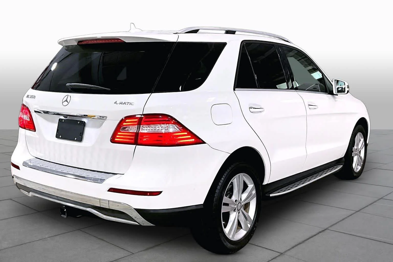 Used 2015 Polar White Mercedes-Benz ML 350 image 13