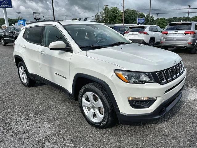 Used 2021 White Jeep Latitude image 11