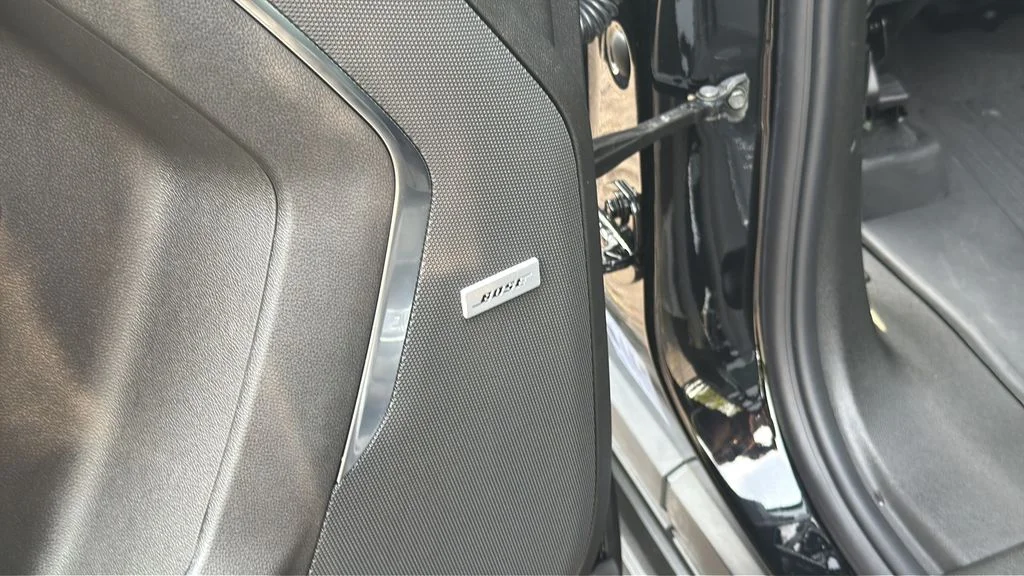 Used 2025 Black GMC Elevation image 28