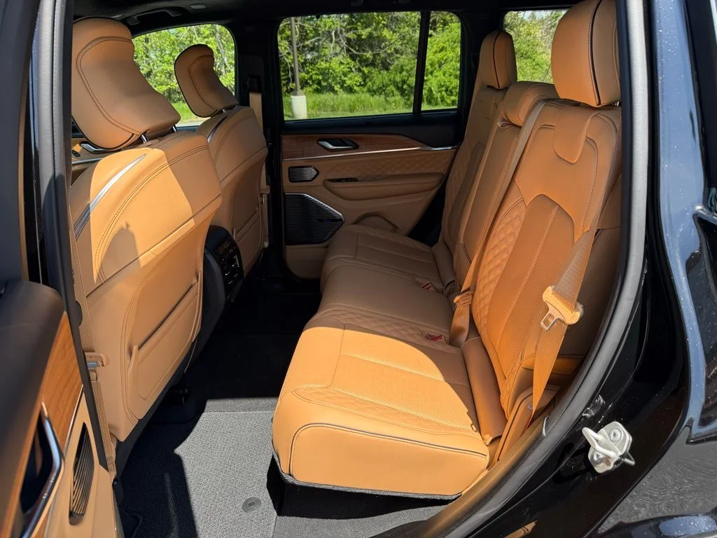Used 2024 Black Jeep Summit Reserve image 20