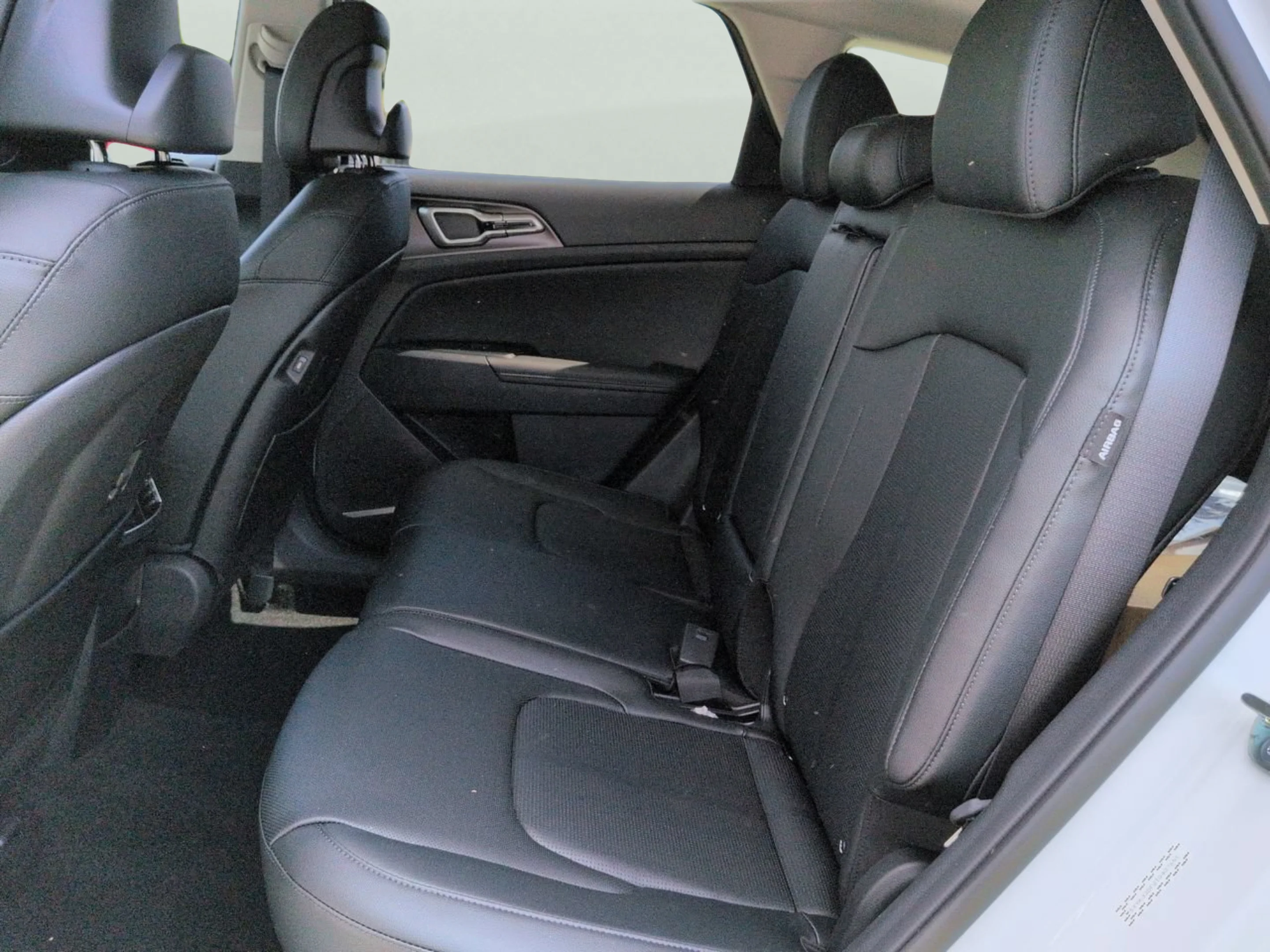 New 2026 Glacial White Kia EX image 44