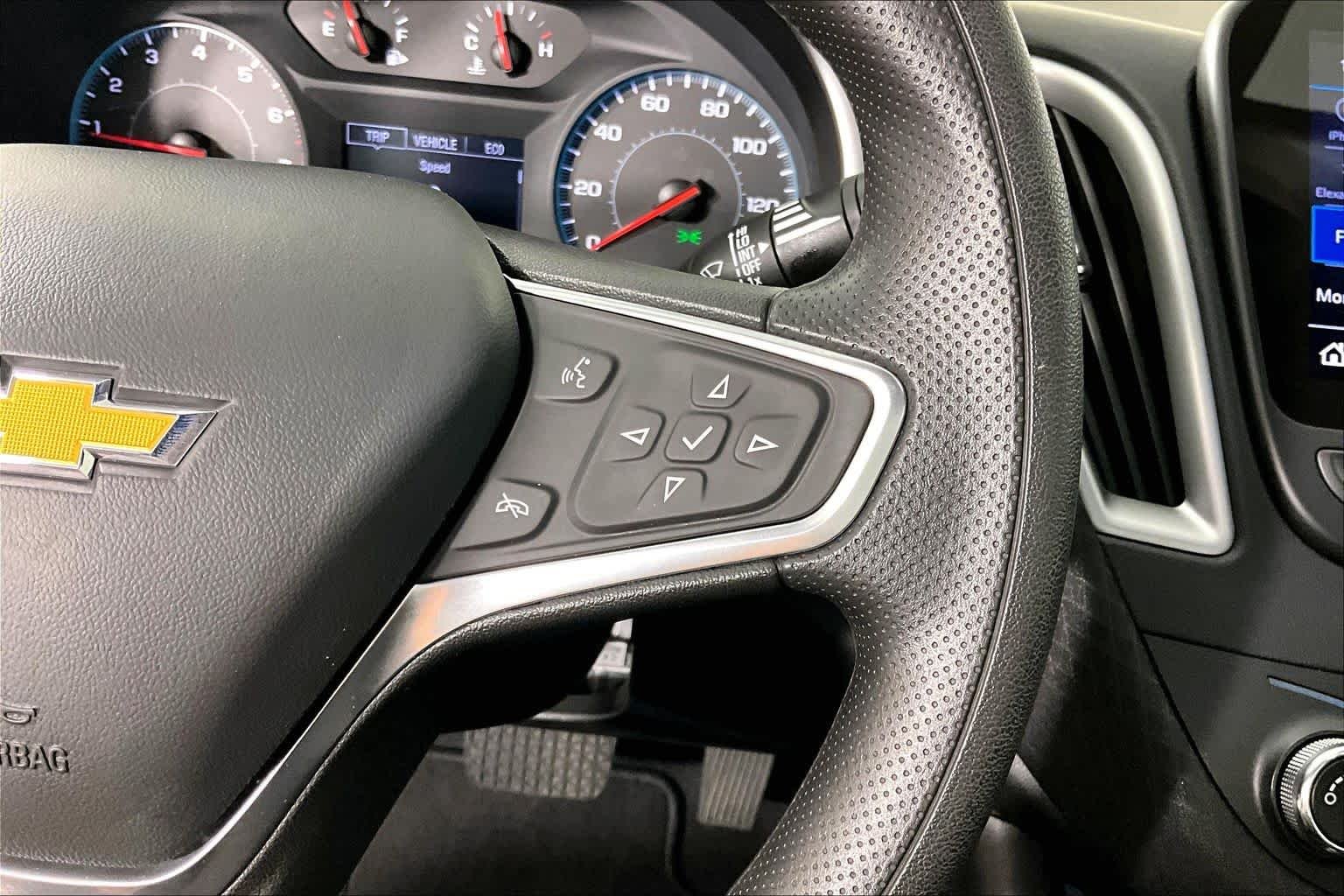 Used 2022 Summit White Chevrolet LS image 23