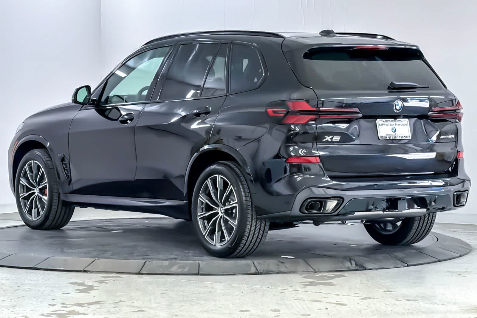 New 2026 Black Sapphire Metallic BMW xDrive40i image 6