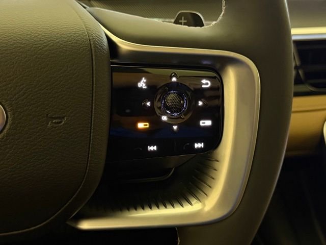New 2026 BLACK OBSIDIAN INFINITI Luxe 2WD image 39