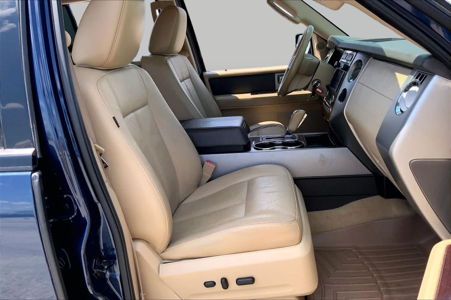 Used 2013 Blue Jeans Metallic Ford XLT image 9