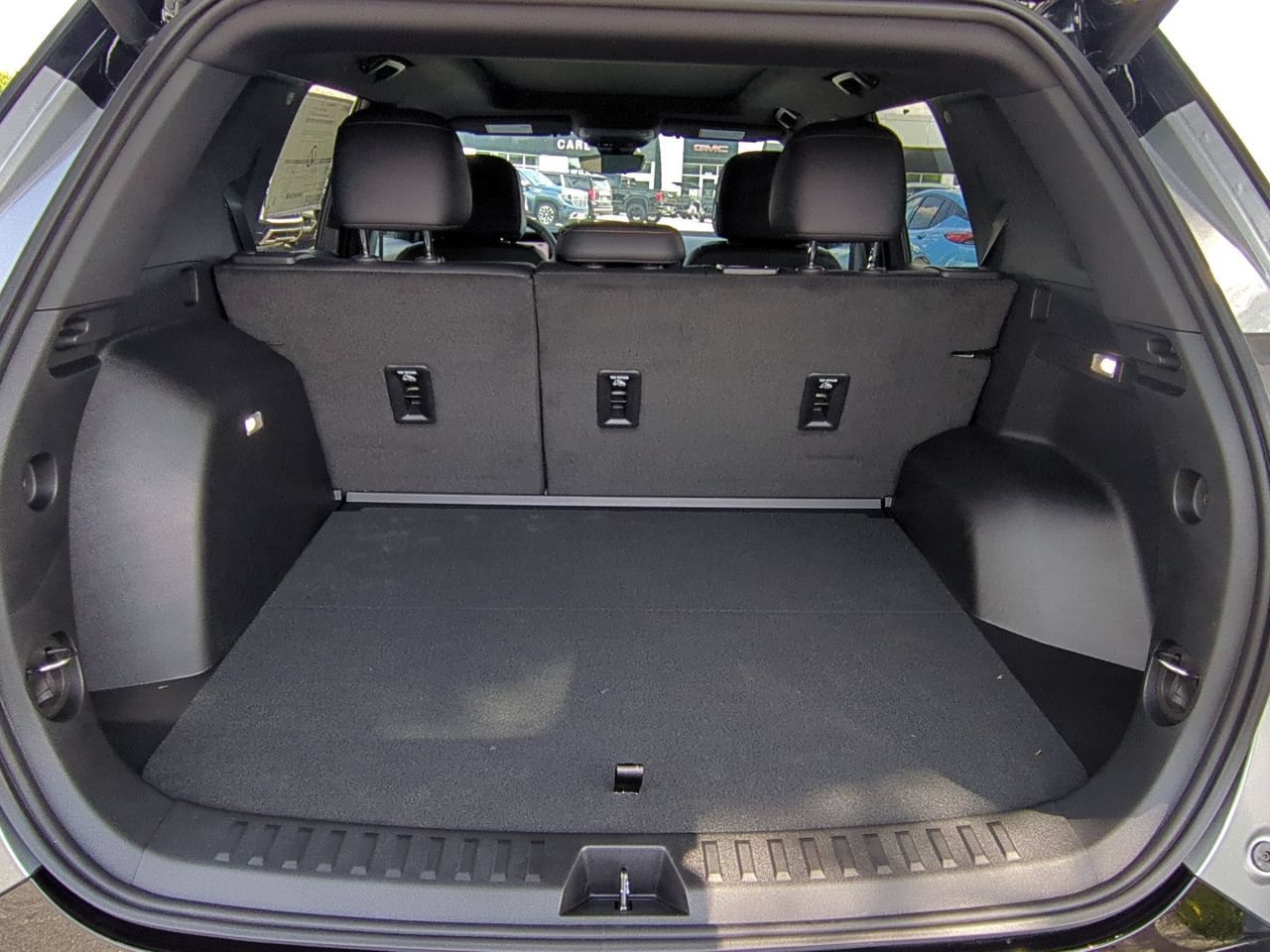 2026 GMC Terrain AT4 - Photo 25
