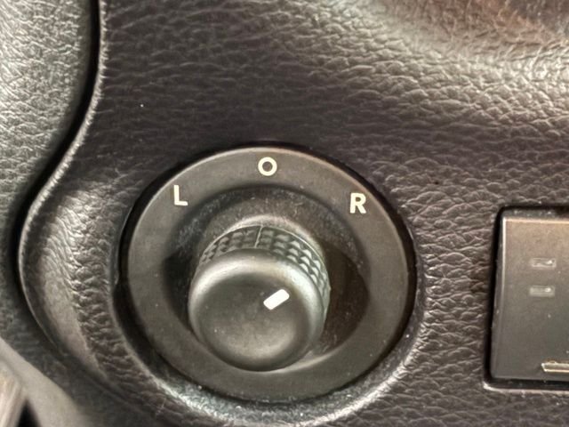 Used 2016 Gray Jeep Unlimited Sahara image 27