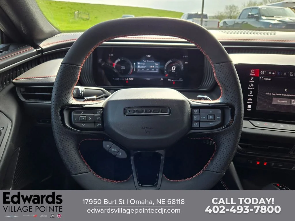 New 2026 Diamond Black Crystal Pearlcoat Dodge R/T Scat Pack image 17