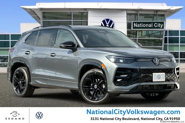 2026 Volkswagen Tiguan 2.0T SE R-Line Black