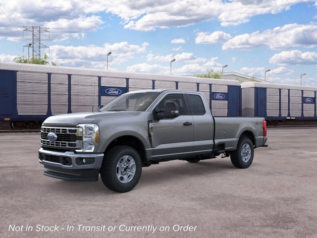 2026 Ford Super Duty F-350® XLT