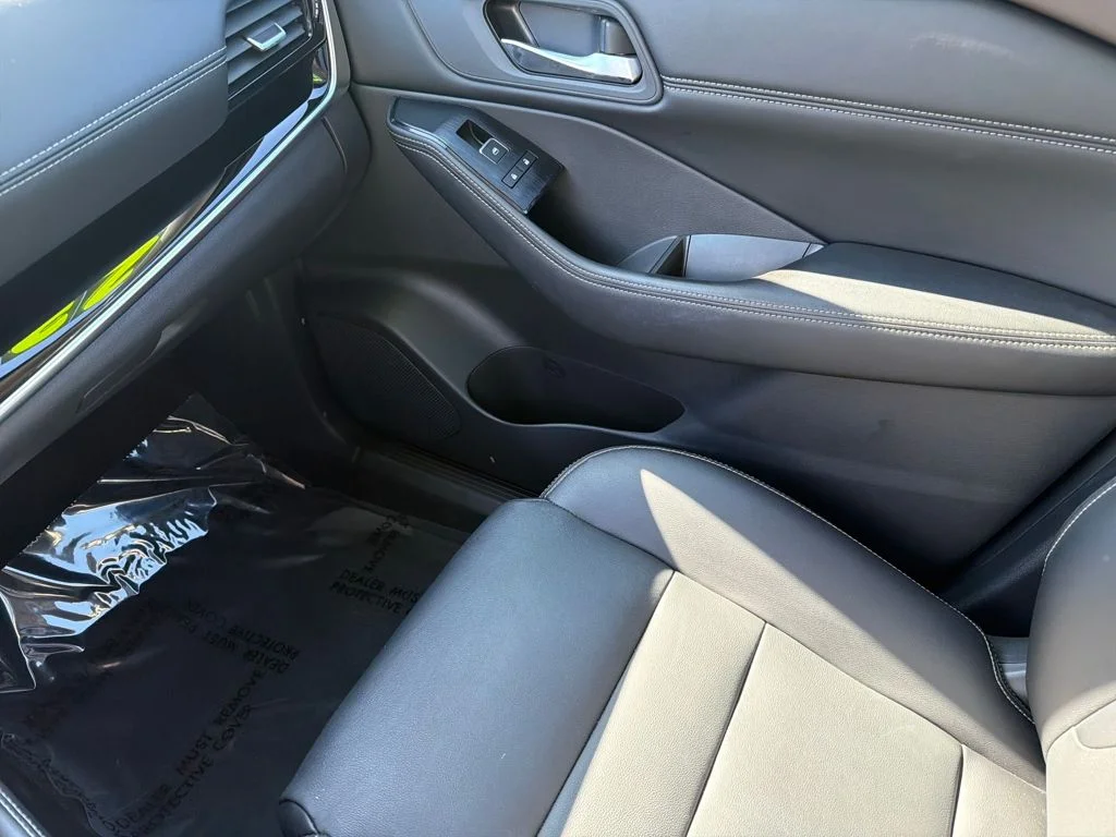 2023 Nissan Rogue SL - Photo 32