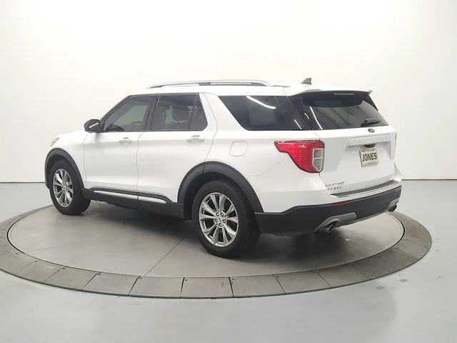 Used 2023 White Ford Limited image 6