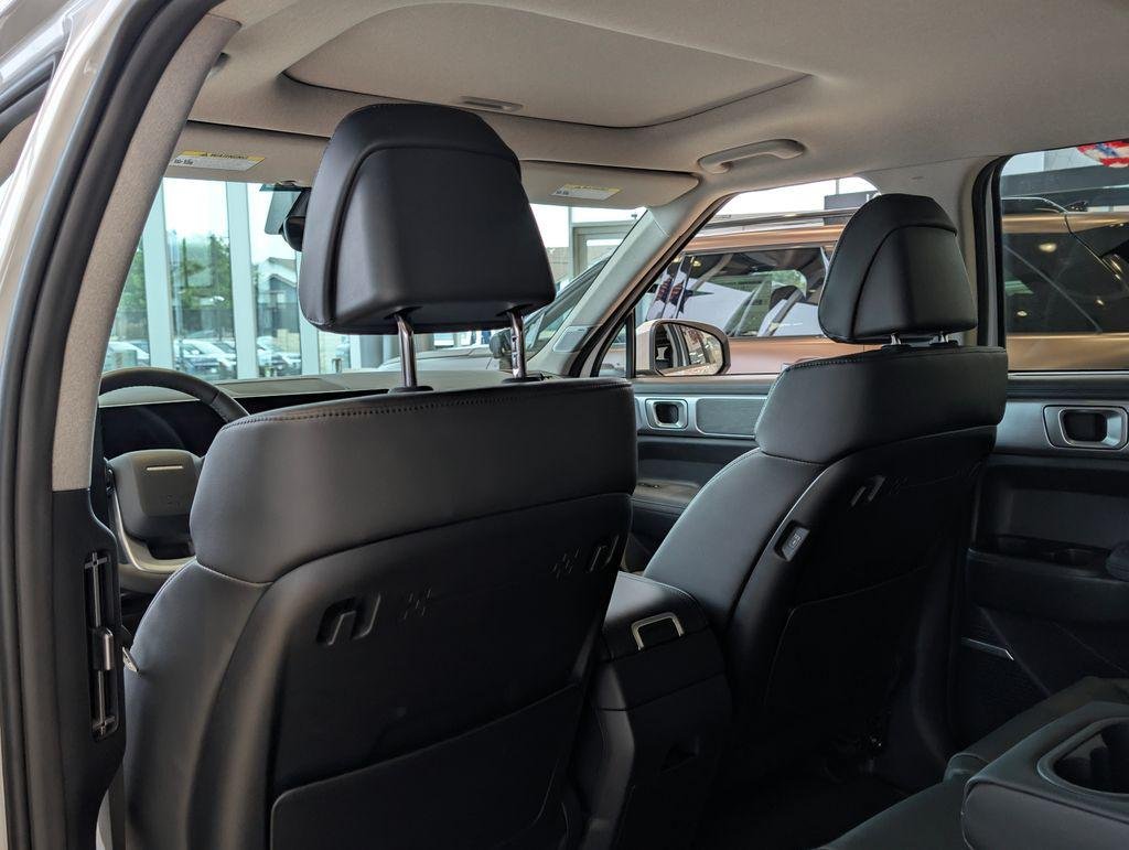 2026 Hyundai Santa Fe Limited - Photo 11