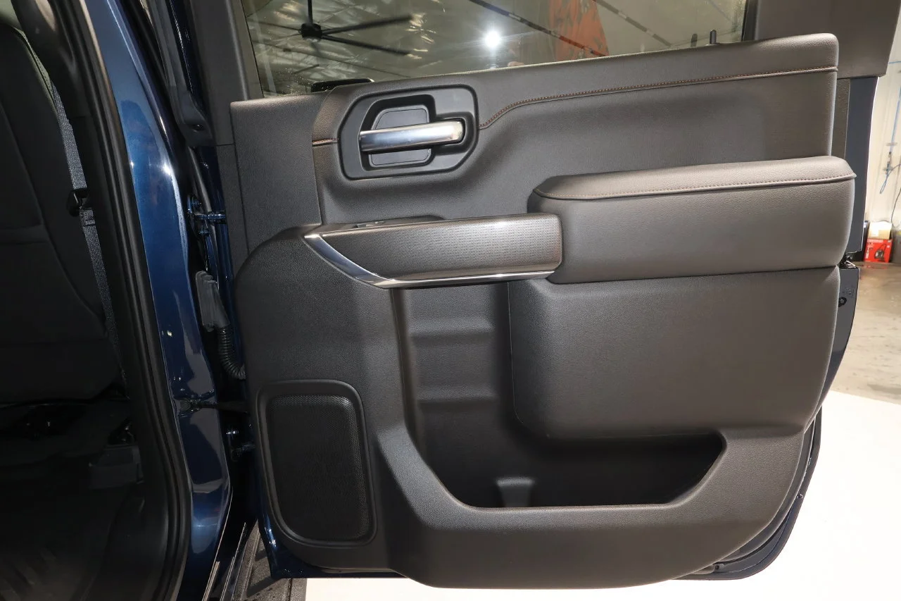 Certified Used 2022 PACIFIC BLUE METALLIC GMC AT4 image 21