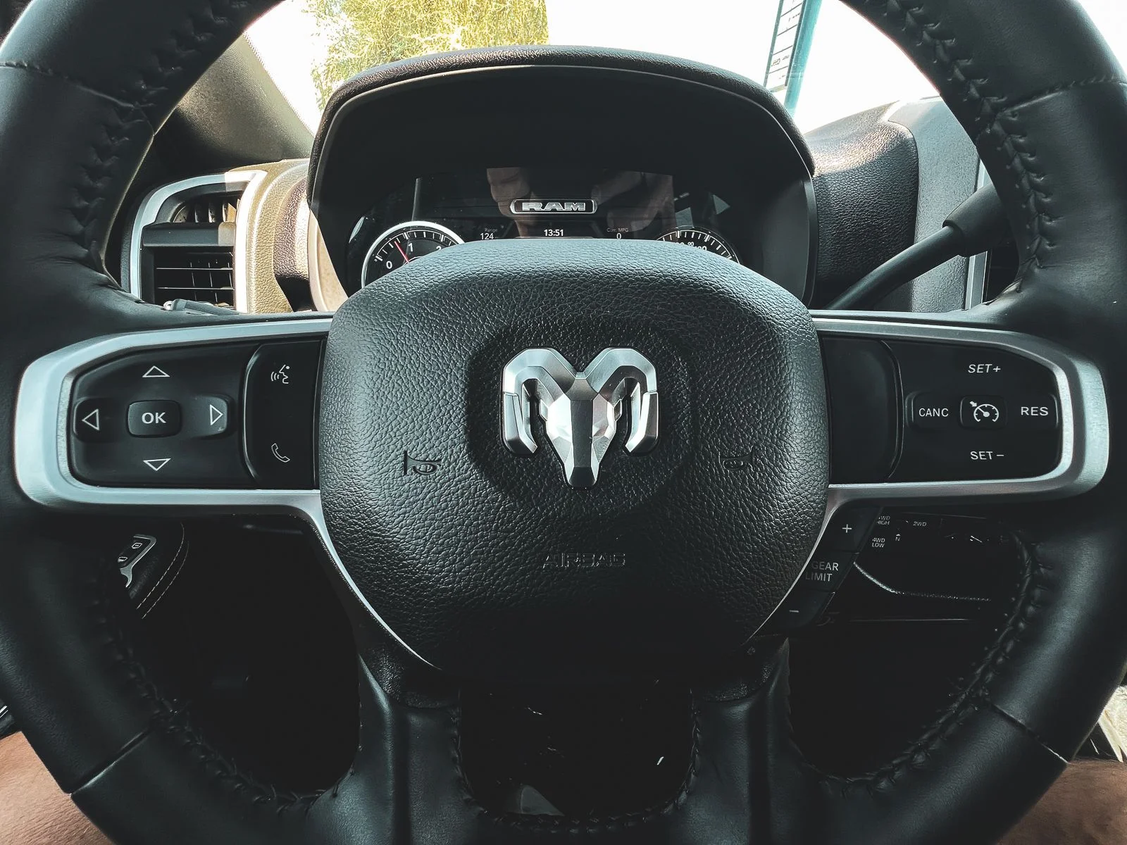 2024 RAM Ram 2500 Pickup Big Horn - Photo 37