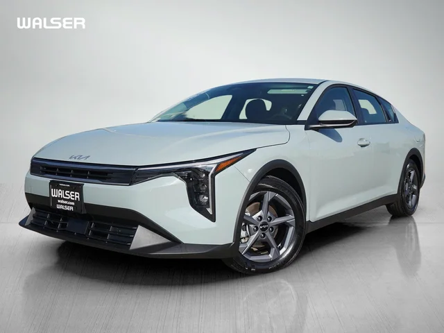 2025 Kia K4 LXS FWD