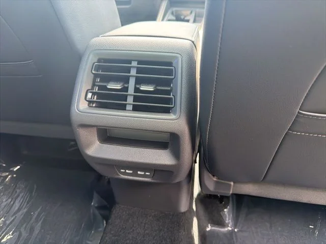 New 2026 Deep Black Pearl Volkswagen 2.0T SE image 28