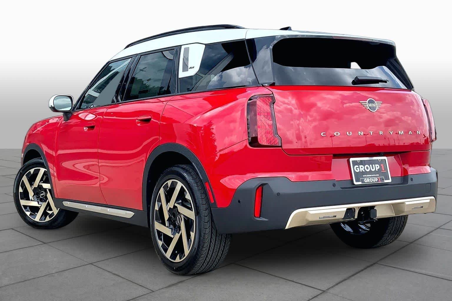 New 2027 Chili Red II MINI Iconic image 12