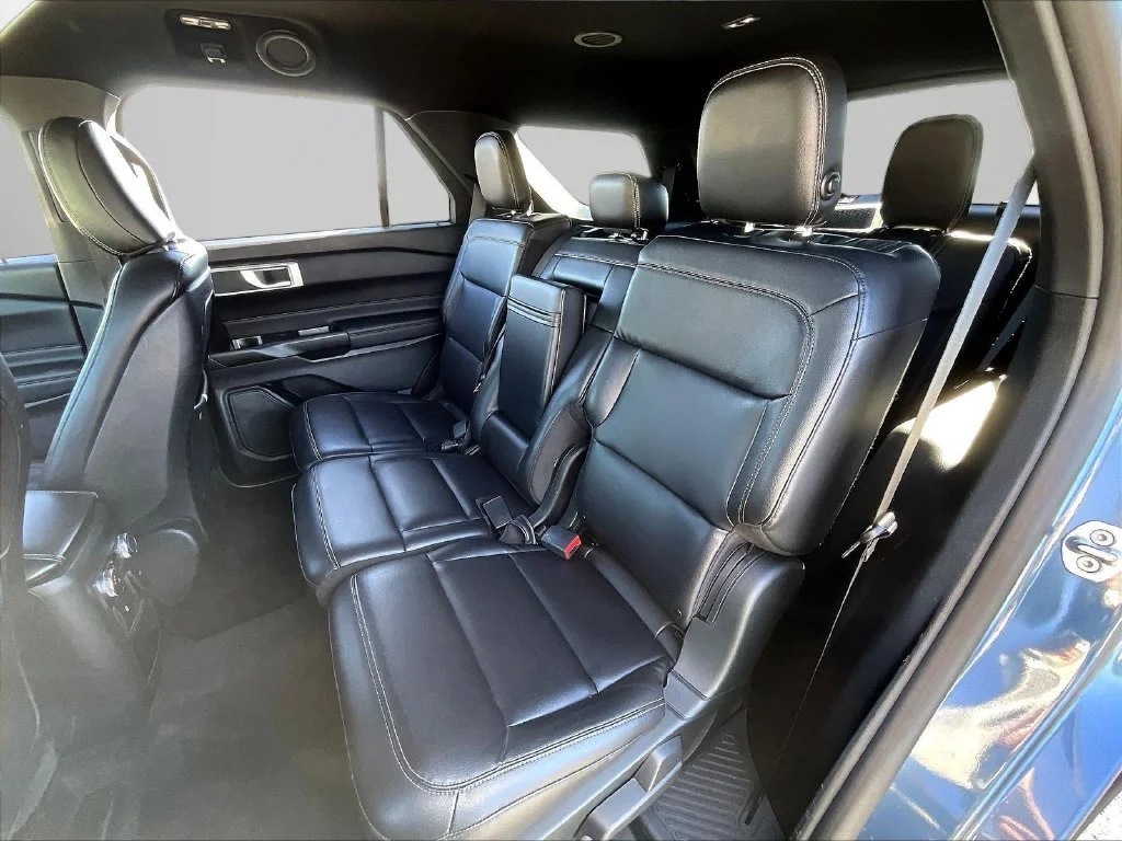 Used 2020 Blue Ford XLT image 23