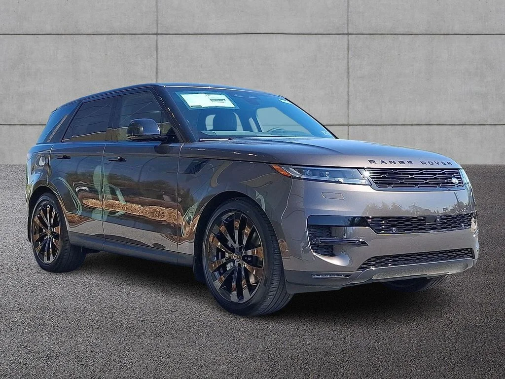 New 2026  Land Rover SE image 2