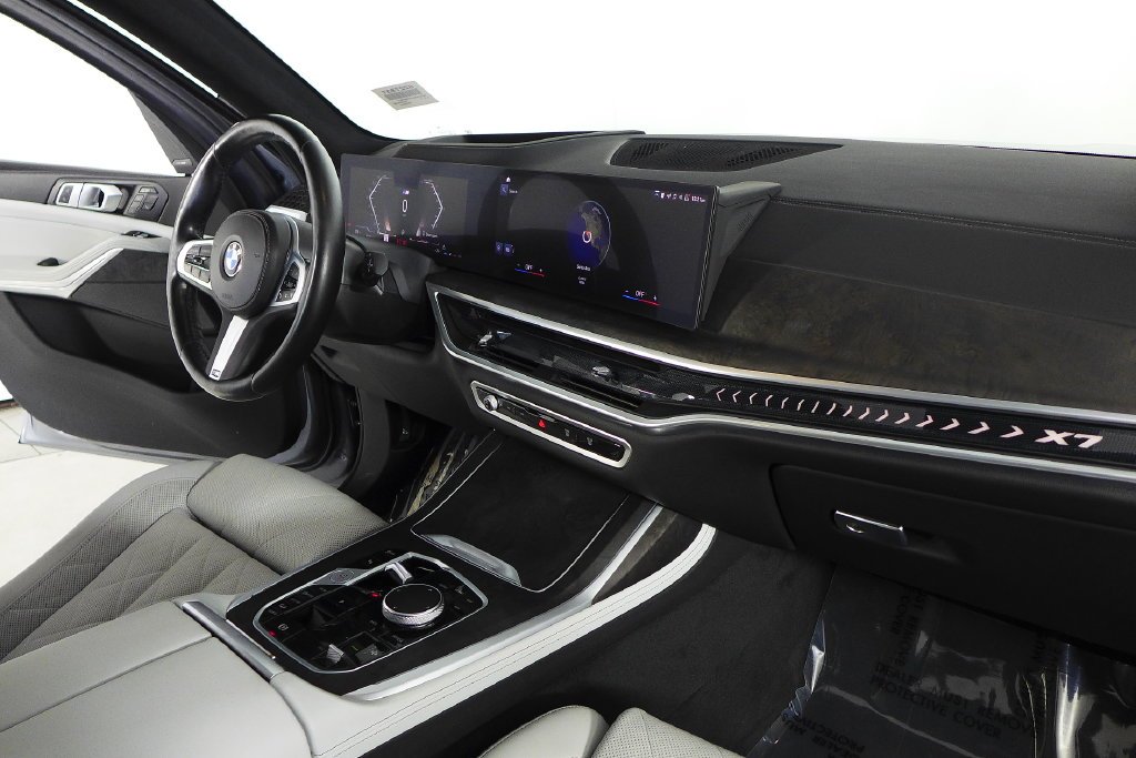 Used 2023 Skyscraper Gray Metallic BMW xDrive40i image 13