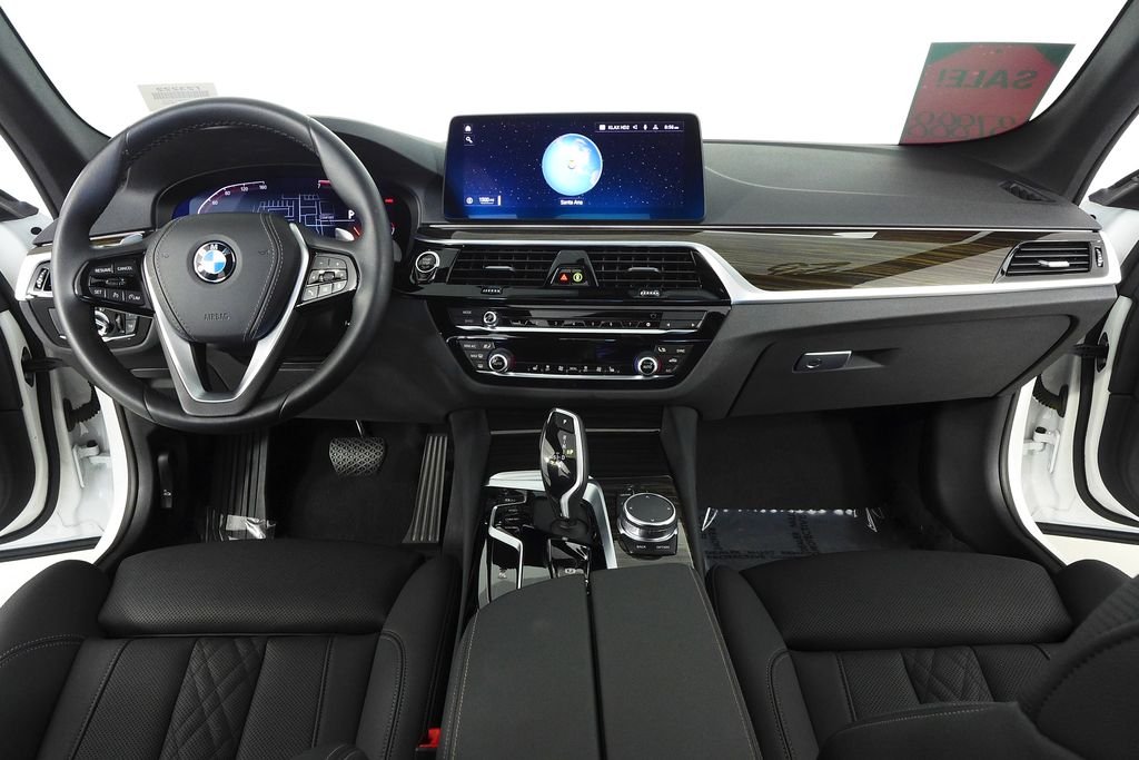 Used 2023 Alpine White BMW 530i image 25