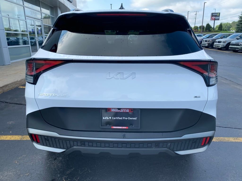 Certified Used 2024 White Pearl Kia X-Line image 11