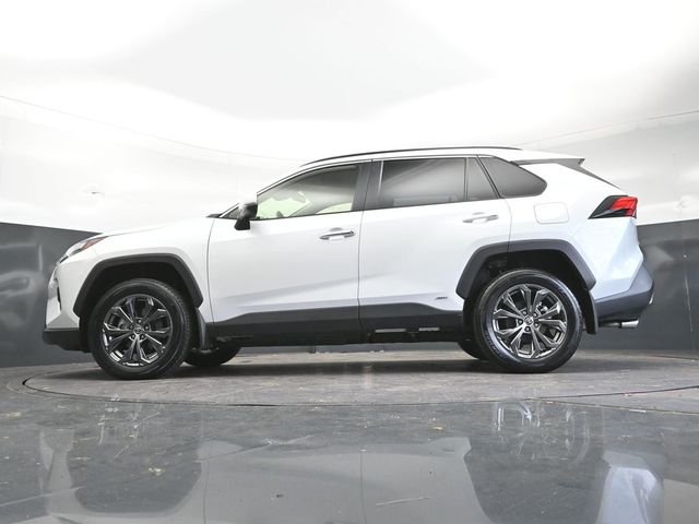 Used 2023 Ice Cap Toyota Limited image 30